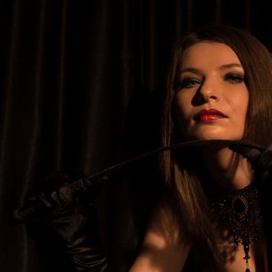 Model - Anastasia Domme heels