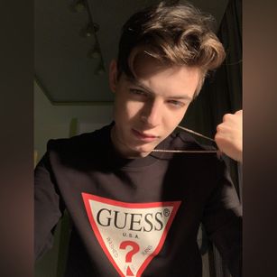 Model - HenryCush fetish