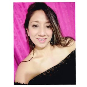 Model - emma amor spanks