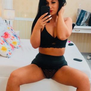 Model - BeckyShine bigtits