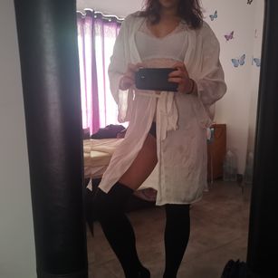 Model - Ariel Violet sexy