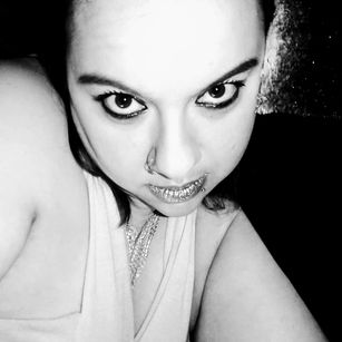 Model - Lisa Smith couple