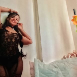 Model - latinalianna latex