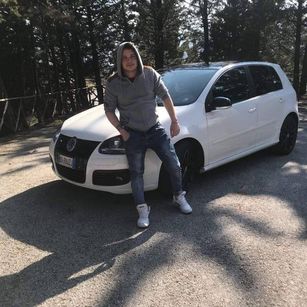 Model - Jonny Lewis Wetshow