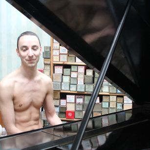 Model - Max Davies dom