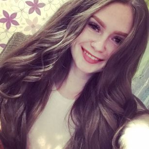 Model - Liia obedient