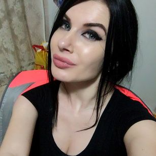 Model - royaldommina 1