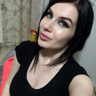 Model - royaldommina 3