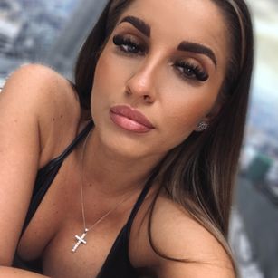 Model - Galienne anal