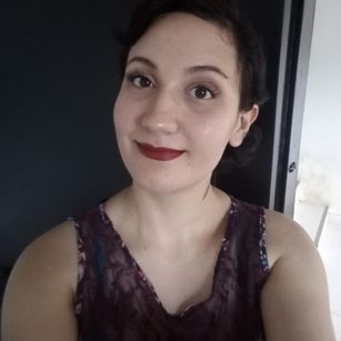 Model - Sofia Smith bigbreasts