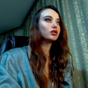 Model - XXHotArianna worship