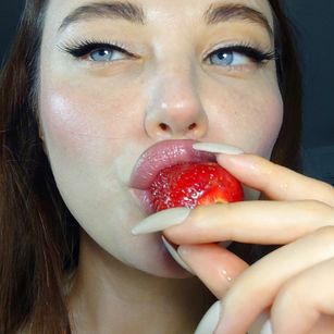 Model - XXHotArianna cei