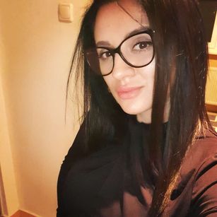 Model - Sussie sexylegs