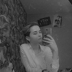 Model - hloya_go tits