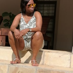 Model - Zinzi149 curvy