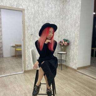 Model - MalyVine young