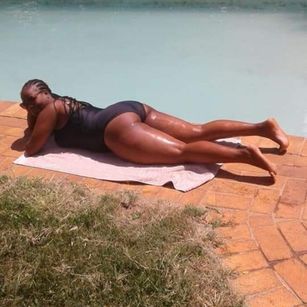 Model - Zinzi149 tits