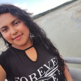 Model - JASMIN VARGAS divertida