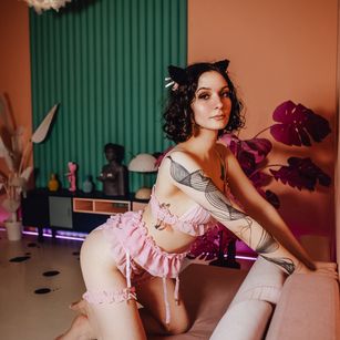 Model - SamantaFireball cei