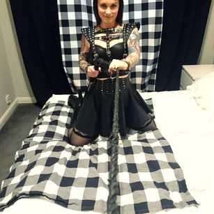 Model - vicki.top tattoos