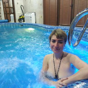 Model - Miroslava stunning