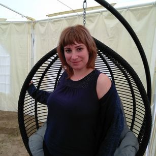 Model - Miroslava chest