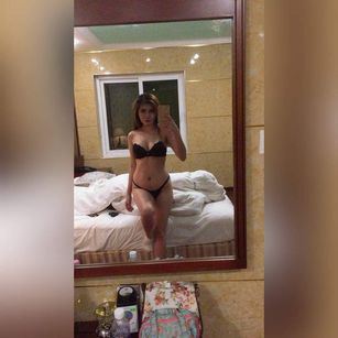 Model - Kinky Couple KinkyCouple