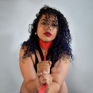 Model - Paulet pantyhose