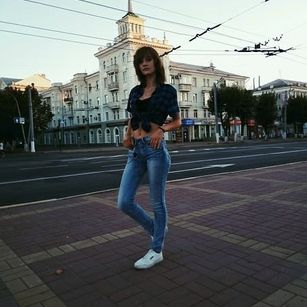 Model - SkyChristy striptease