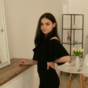 Model - Lenox_Luxxee mistress