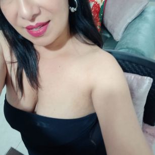 Model - Sophia dirty