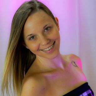 Model - PoppyPleasure anal