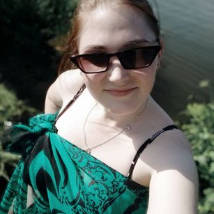 Model - melia22 bigtits