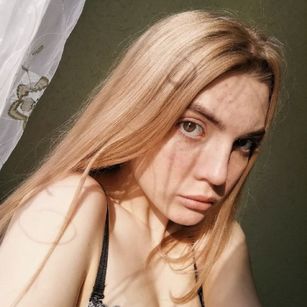 Model - Angela_Swan teen