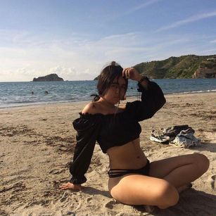 Model - Zoe Clark ass