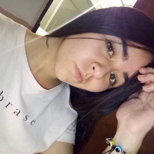 Model - Zoe Clark new