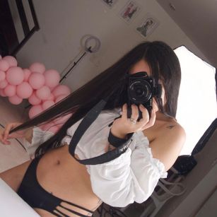 Model - Zoe Clark ass