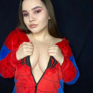 Model - pamela_blakes LUSH