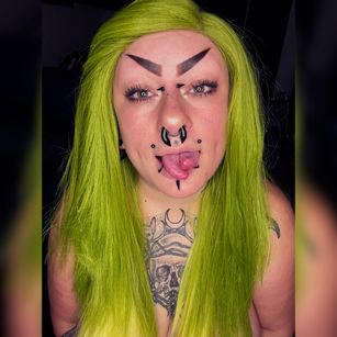 Model - Lucii Luxe alternative