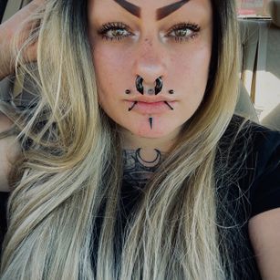 Model - Lucii Luxe piercings