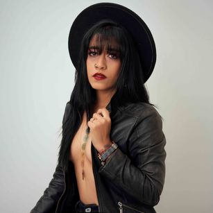 Model - FrancescaRust bdsm