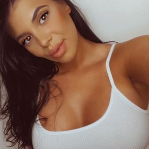 Model - AlyssaDawn bigtits