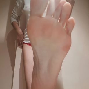 Model - Sara Dea dominatrix