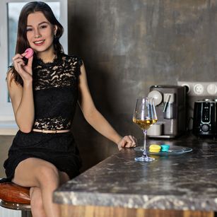 Model - BellaBrain roleplay