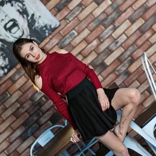 Model - BellaBrain footfetish