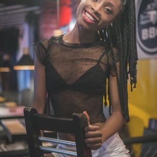 Model - michellrous abs