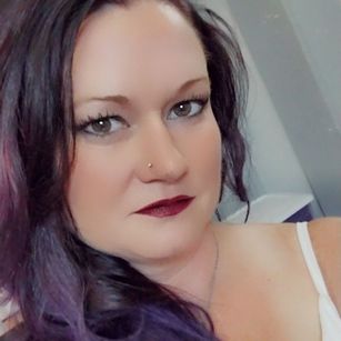 Model - Rikki Reed naughty