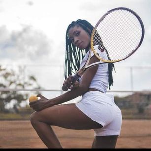 Model - michellrous abs