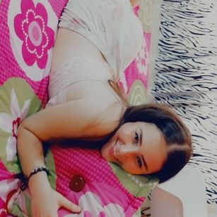 Model - Maite single