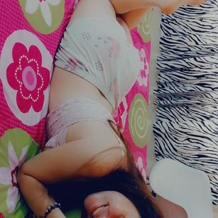 Model - Maite single